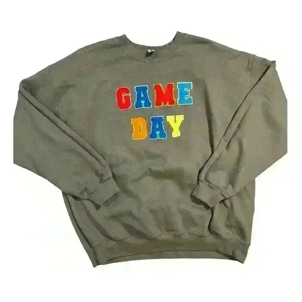 "GAME DAY" CHENILLE LETTERS CREWNECK SWEATSHIRT NWOT Size XL Casual Sporty